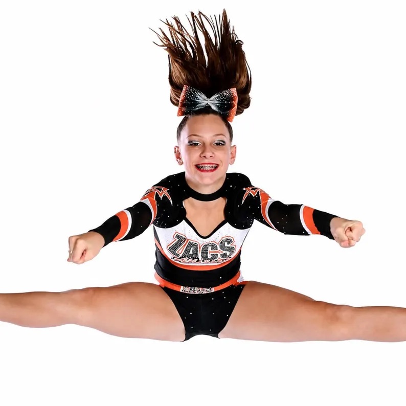 Cheer athlete wearing a LilyLocks ponytail